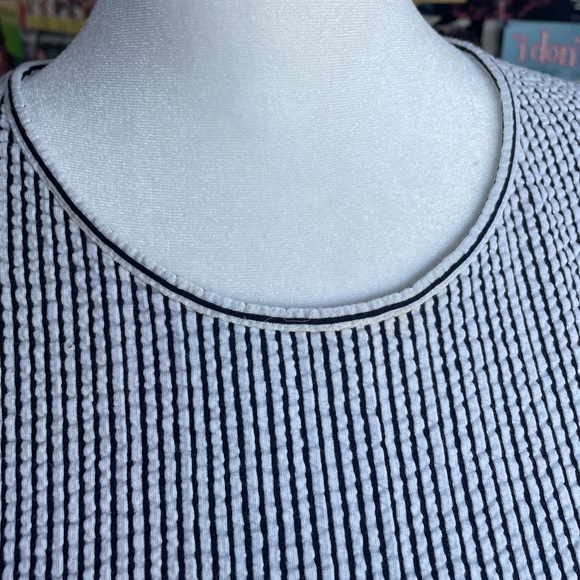 Club Monaco Striped Open Shoulder top - Picture 3 of 7